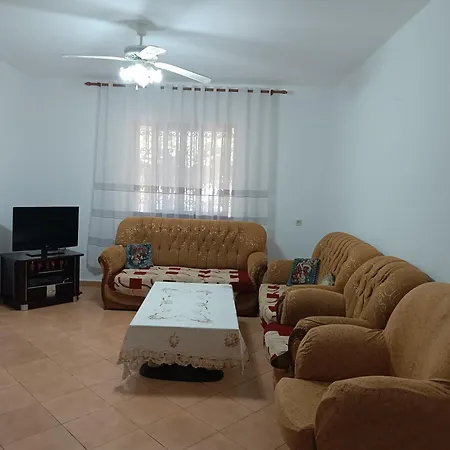 Brankolari Hostel