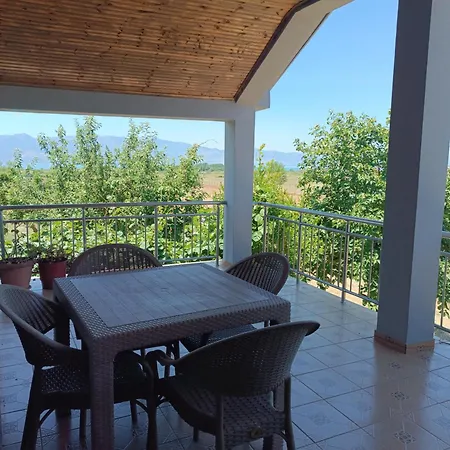 Brankolari Hostel Polisi i Vogel