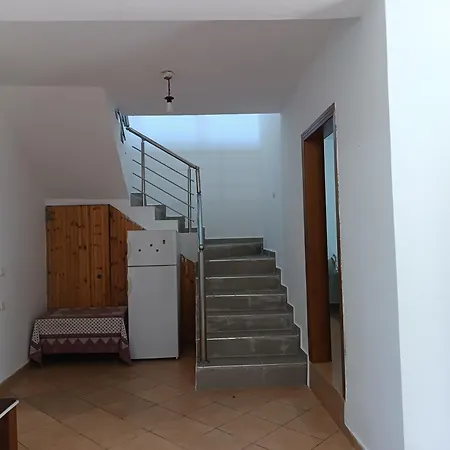 Brankolari Hostel